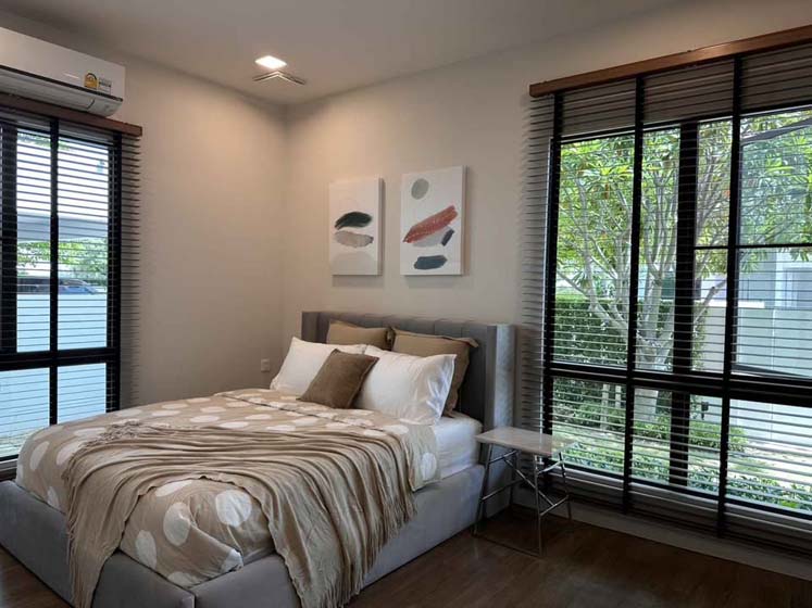 House with Shared Pool in Bangnatrad 
